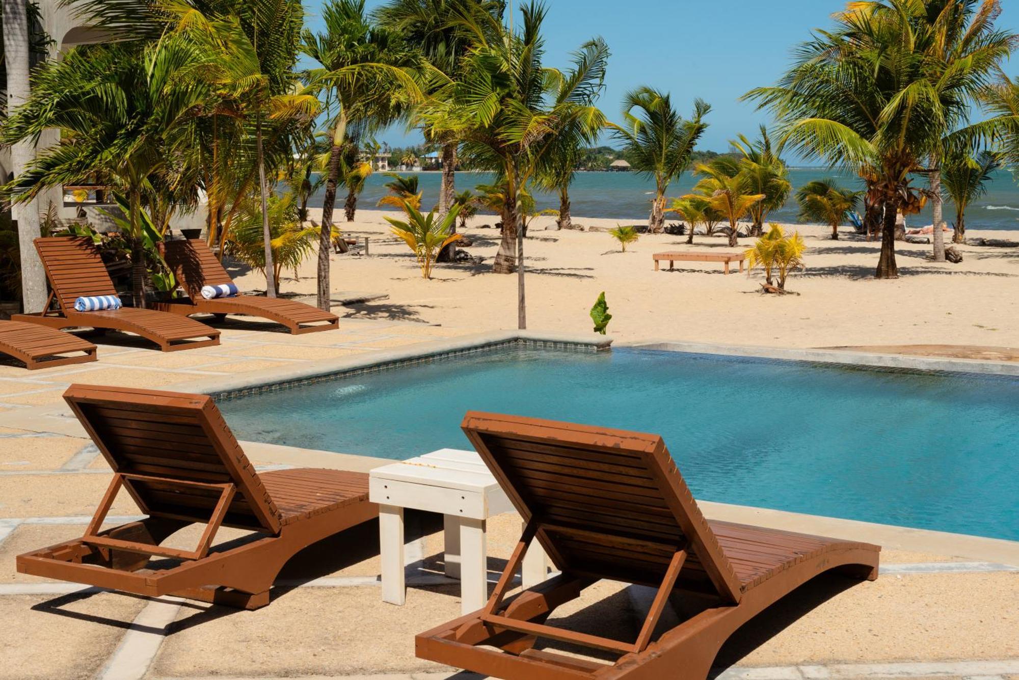 Sandy Feet Beach Resort Placencia Exterior photo